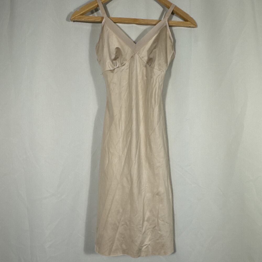 SPANX Simplicity Shapewear Full Slip Dress Medium Nude Champagne Smoothing